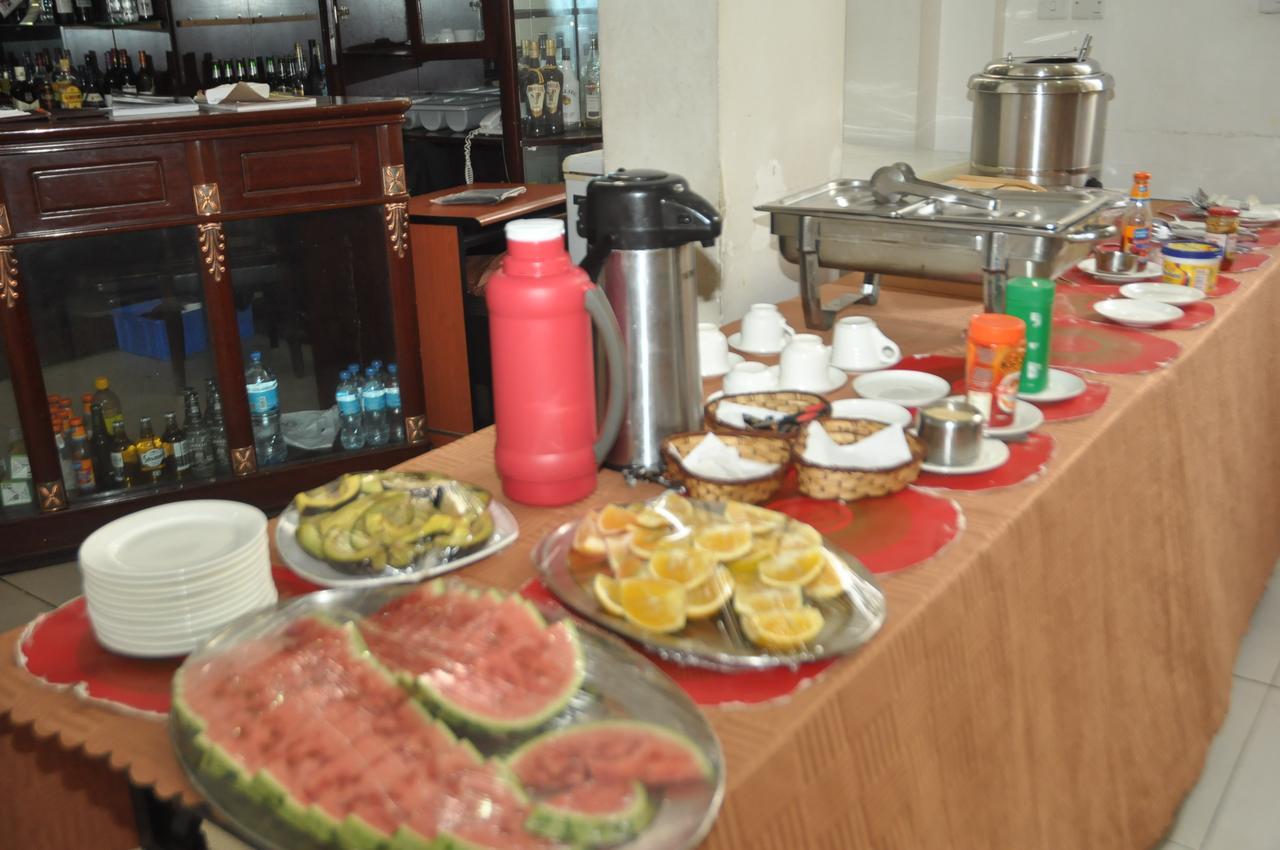 Hotel De Mag Dar es Salaam Bagian luar foto