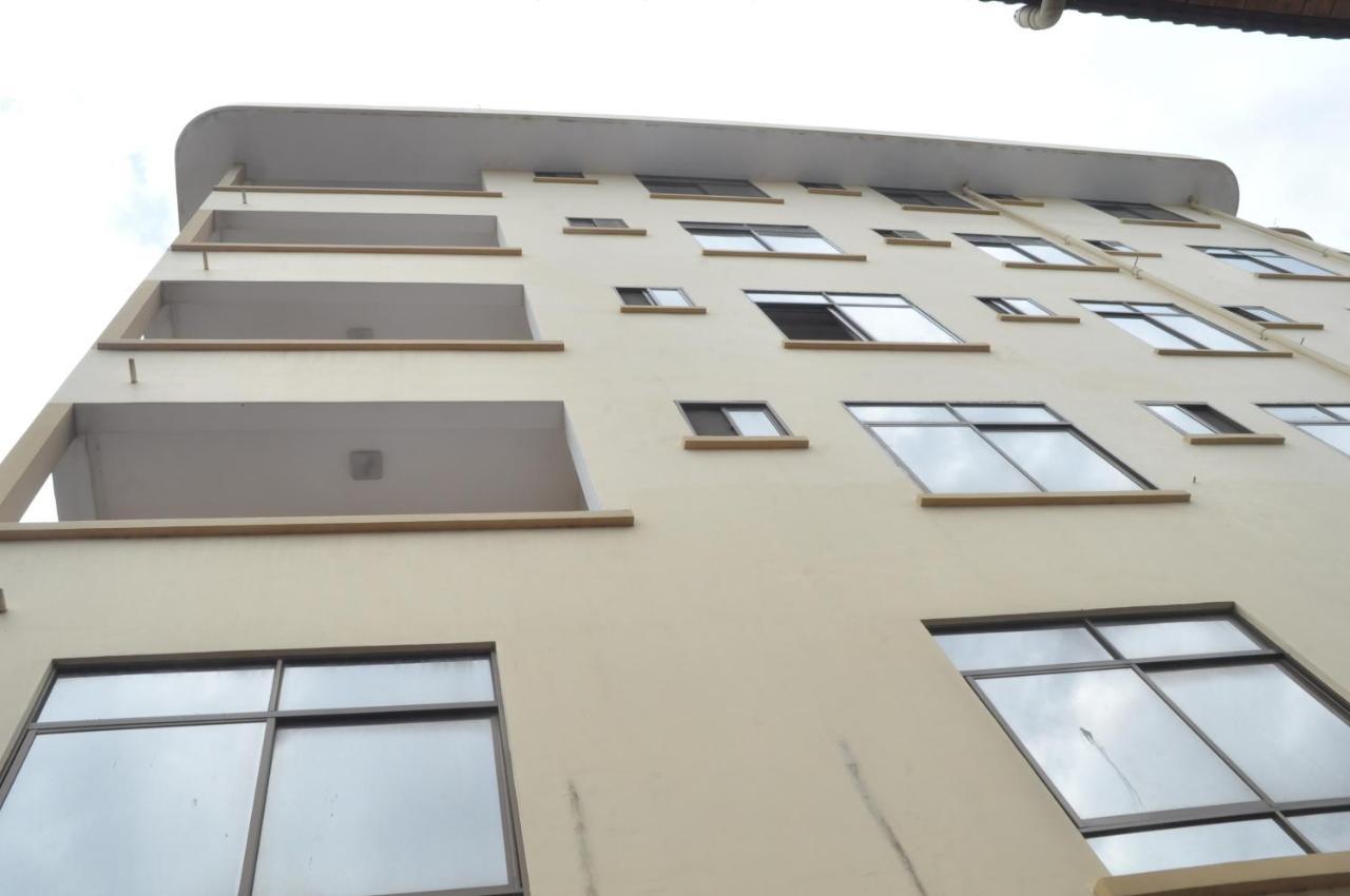 Hotel De Mag Dar es Salaam Bagian luar foto